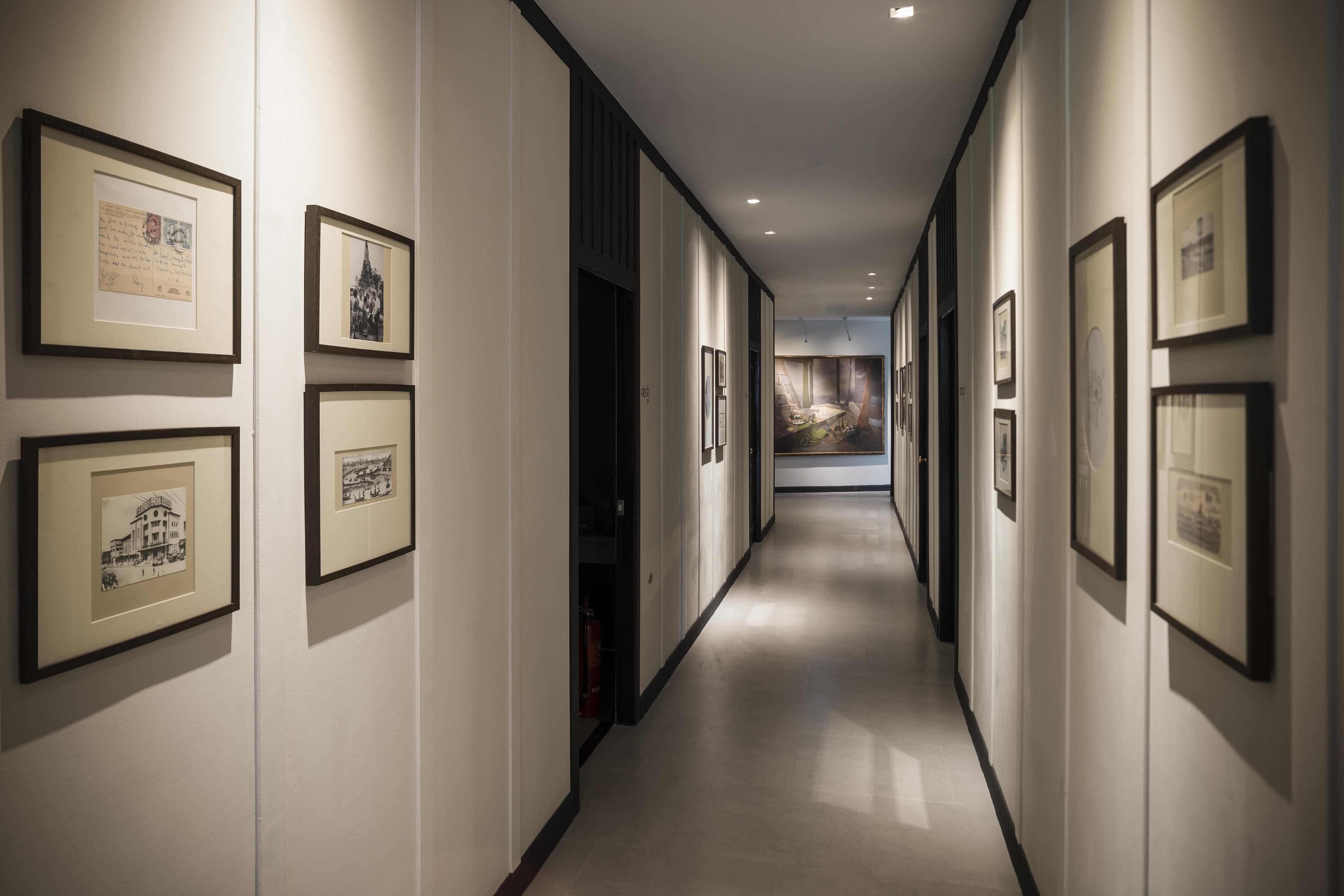 The Raweekanlaya Bangkok Exterior foto Corridor of the hotel