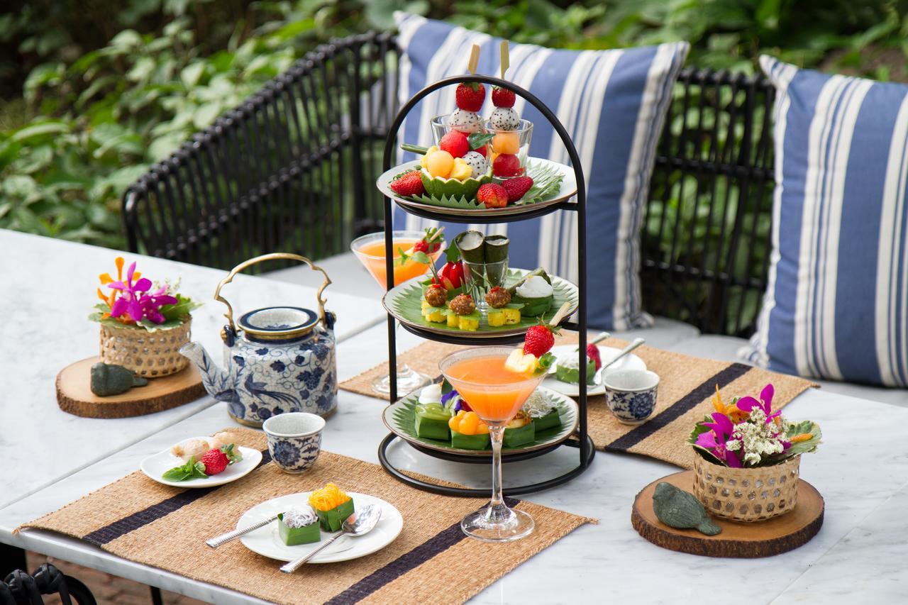 The Raweekanlaya Bangkok Exterior foto Afternoon tea at the Four Seasons Hotel, Bangkok