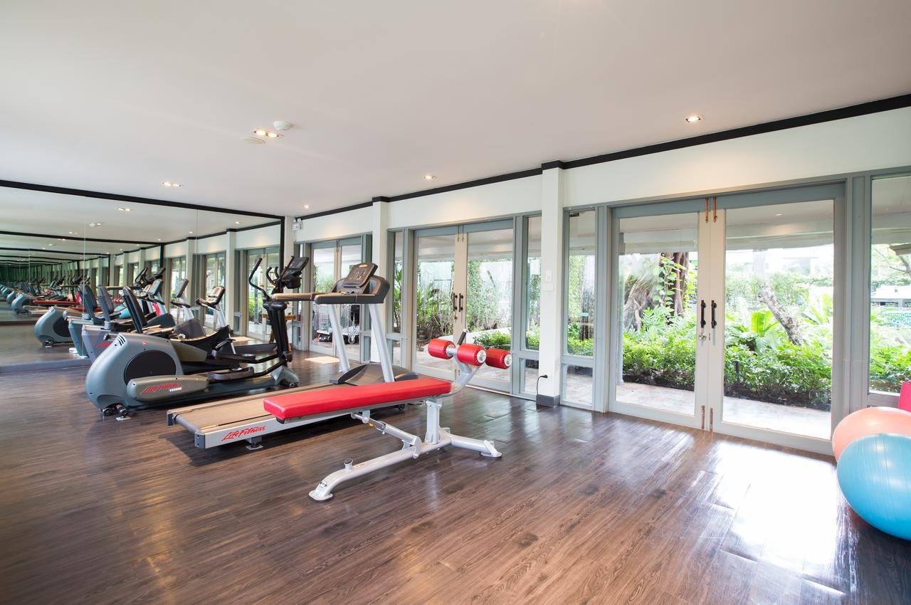 The Raweekanlaya Bangkok Exterior foto The gym at the hotel